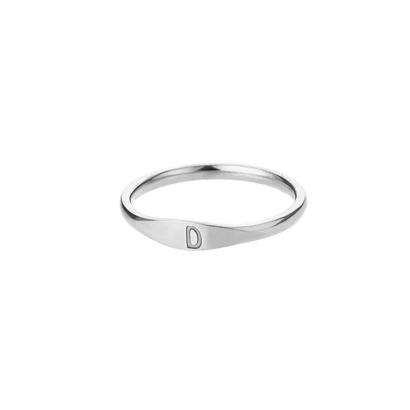 bague fine intiale d