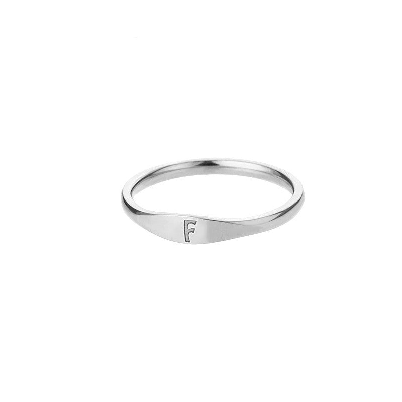 bague fine intiale f