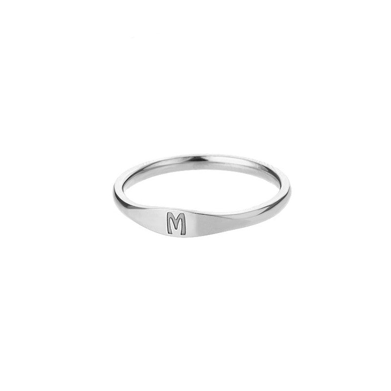 bague fine intiale m