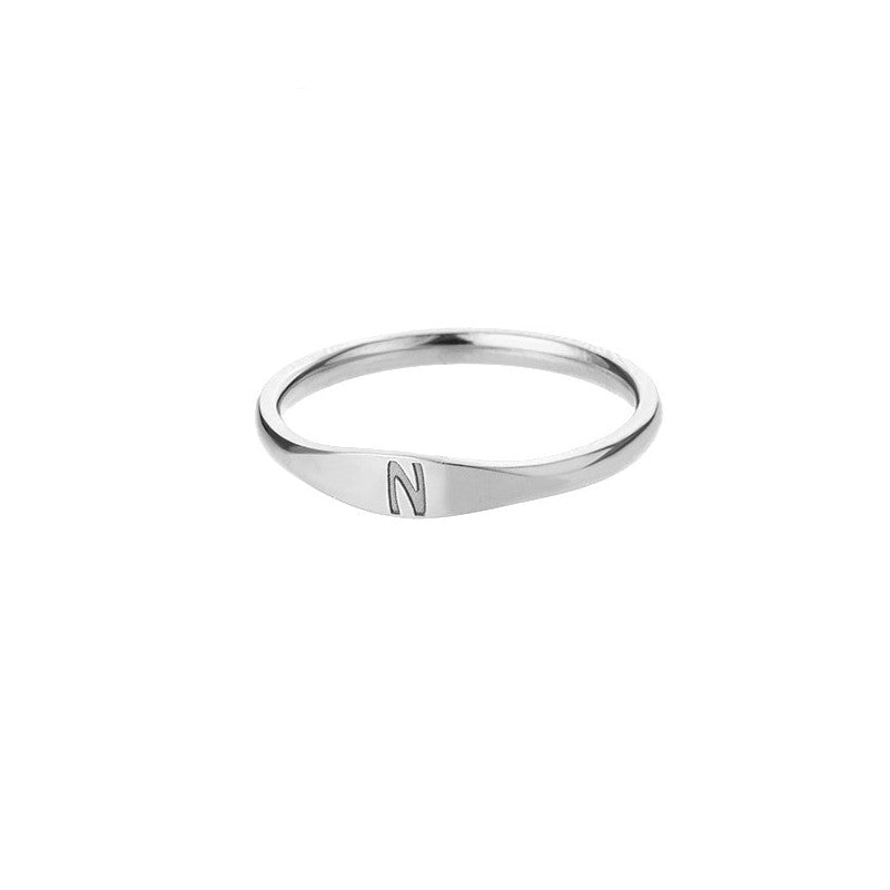 bague fine intiale n