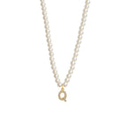 Collier Initiale Perle q