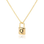 Collier Cadenas Initiale q