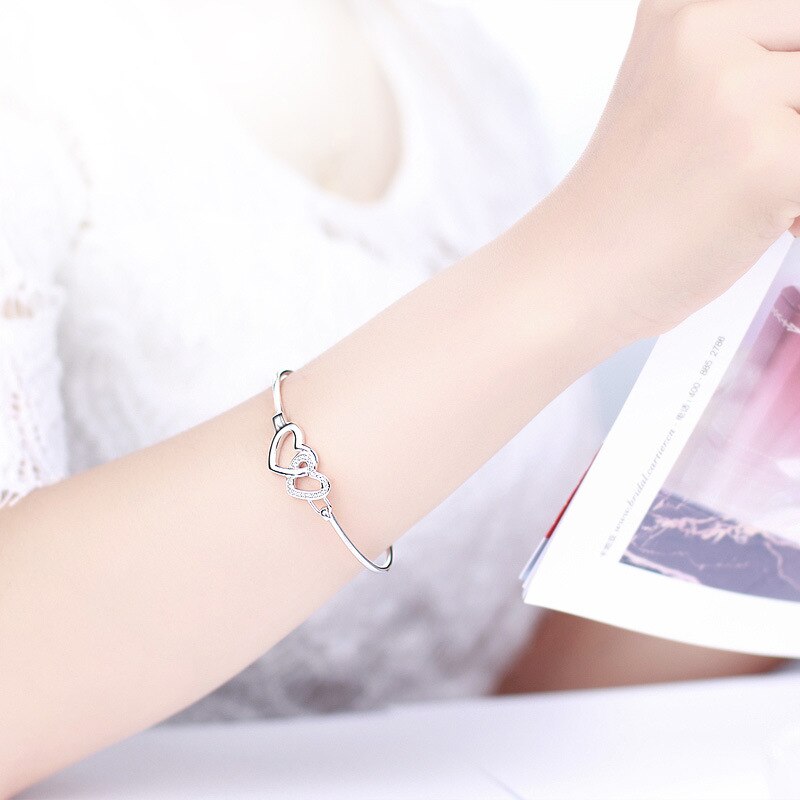bracelet argent coeurs entrelacés