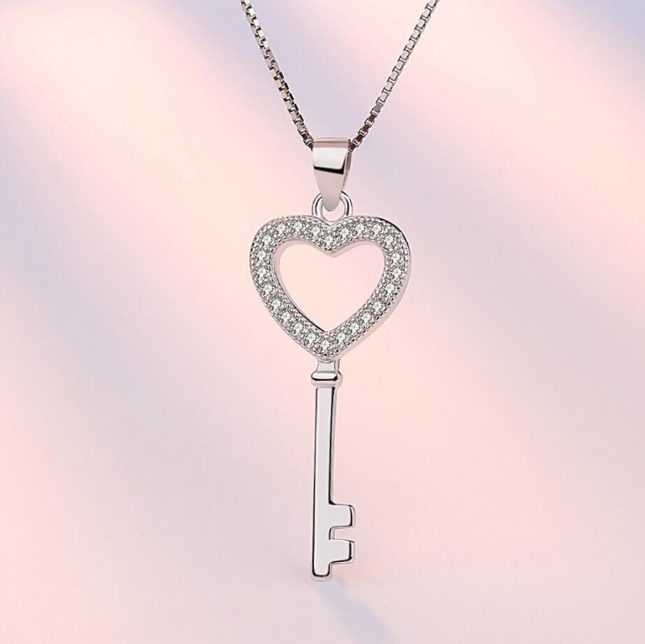 collier clé coeur