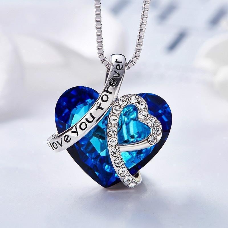 collier coeur avec pierre bleu